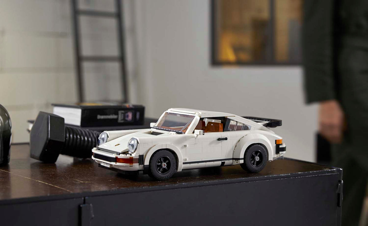 LEGO ICONS Porsche 911 Set 10295