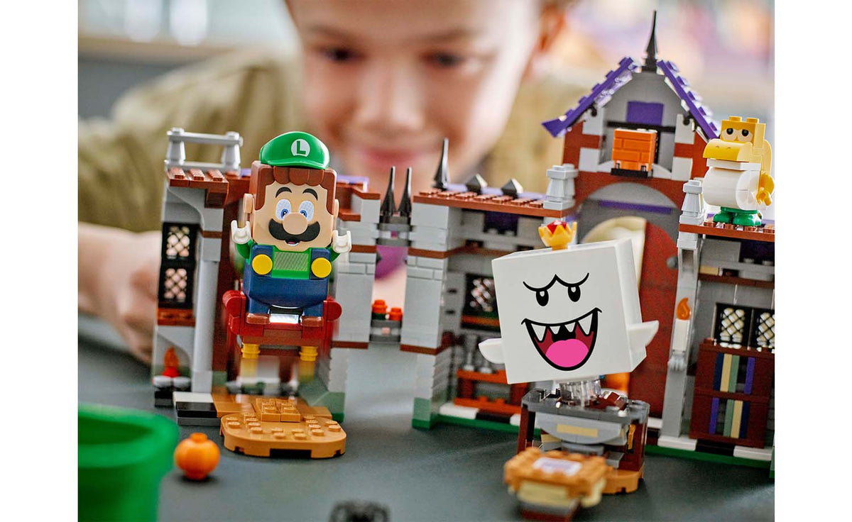 LEGO Super Mario King Boo's Haunted Mansion Set 71436