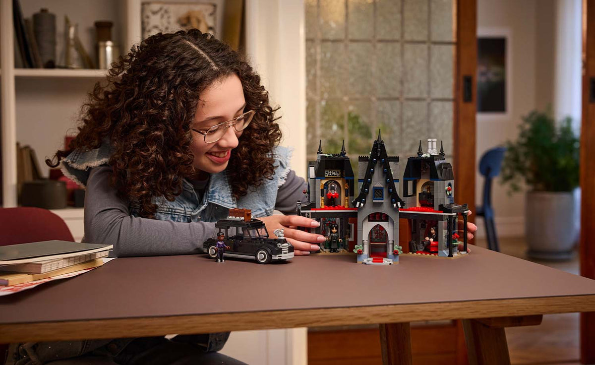 LEGO Wednesday Morticia's Cottage Set 76786