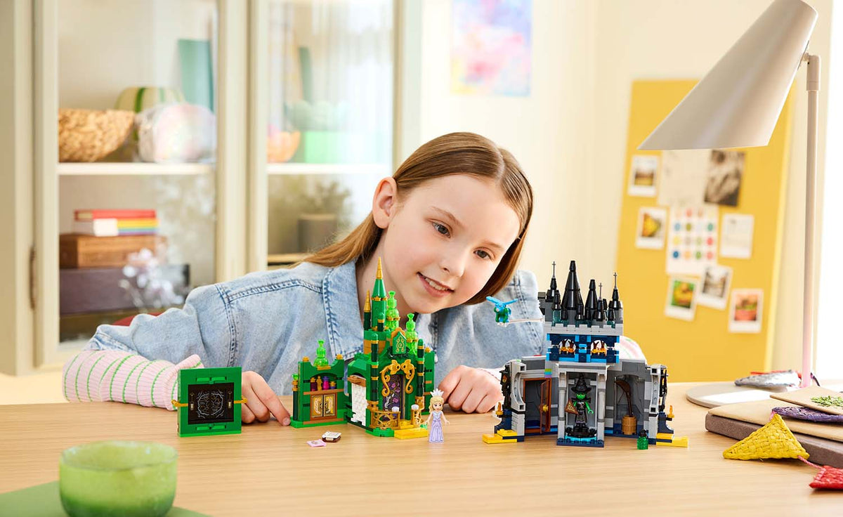 LEGO Wicked Emerald City & Kiamo Ko Castle Set 75689