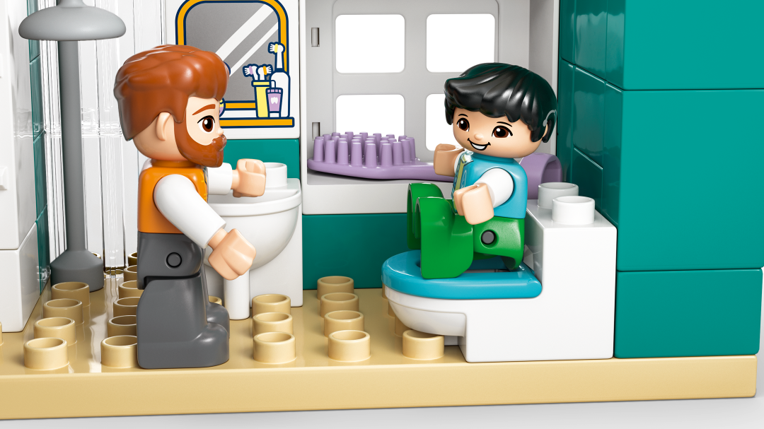 LEGO DUPLO 3in1 Modern Family House with Figures Set 10470