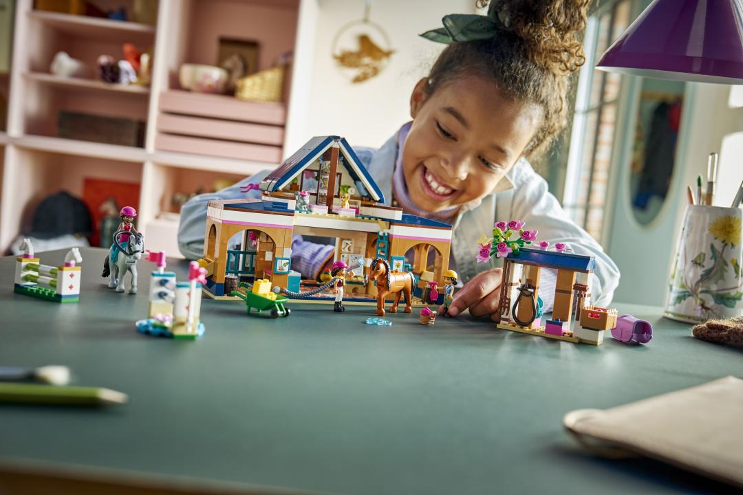 LEGO Friends Horse Stable and Riding Academy Set 42688
