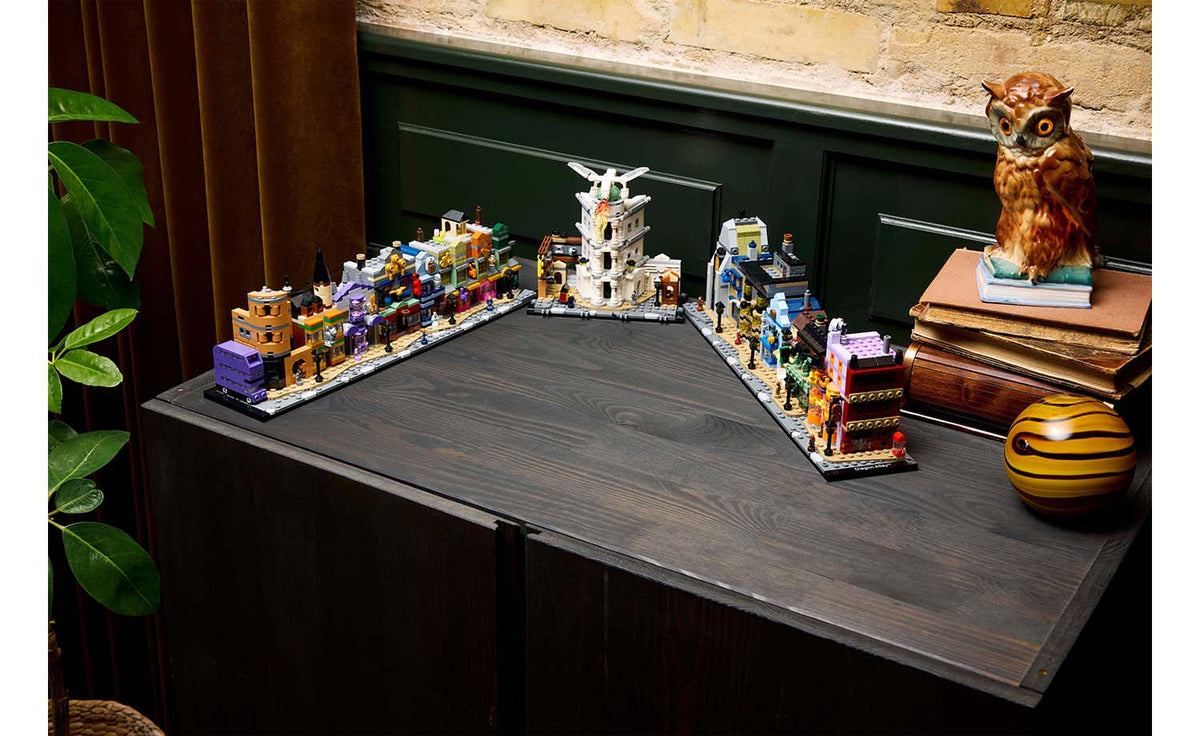 LEGO Harry Potter Diagon Alley Wizarding Shops Set 76444