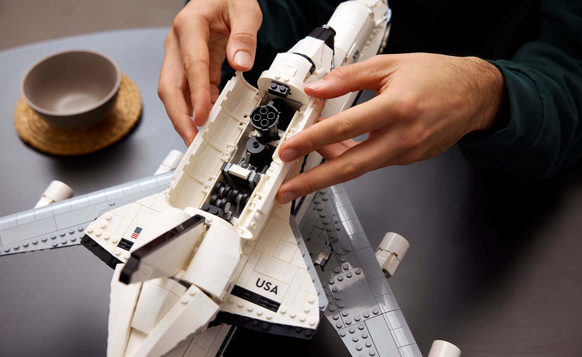 LEGO ICONS Shuttle Carrier Aircraft Set 10360