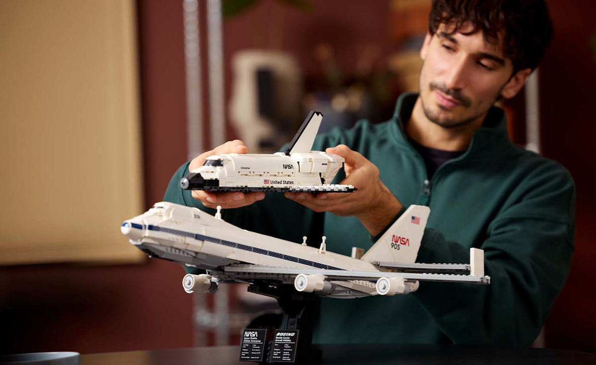 LEGO ICONS Shuttle Carrier Aircraft Set 10360