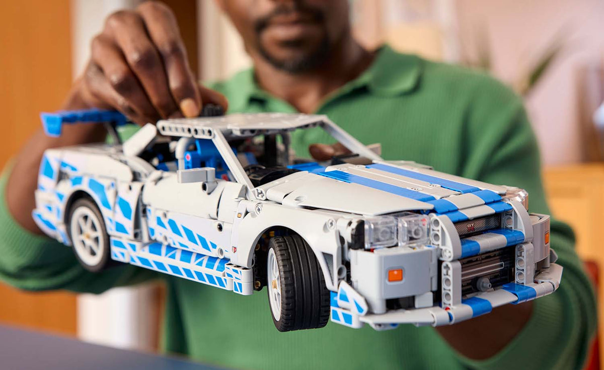 LEGO Technic 2 Fast 2 Furious Nissan Skyline GT-R (R34) Car Set 42210