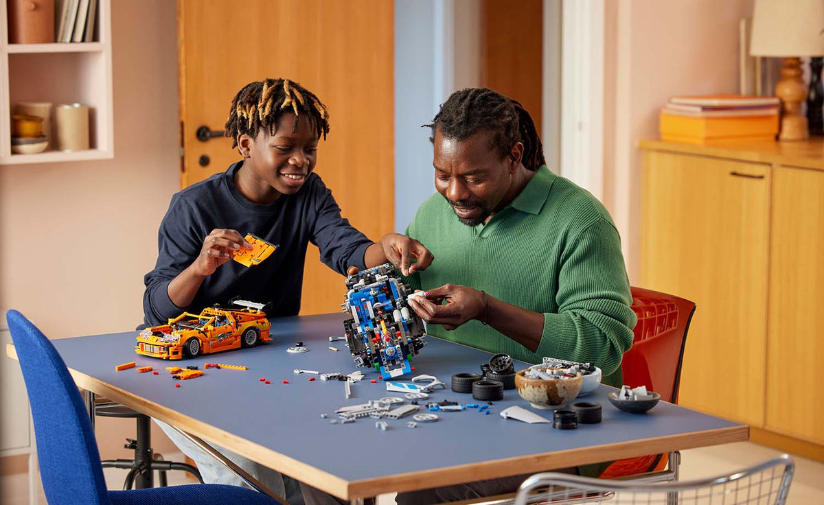 LEGO Technic 2 Fast 2 Furious Nissan Skyline GT-R (R34) Car Set 42210
