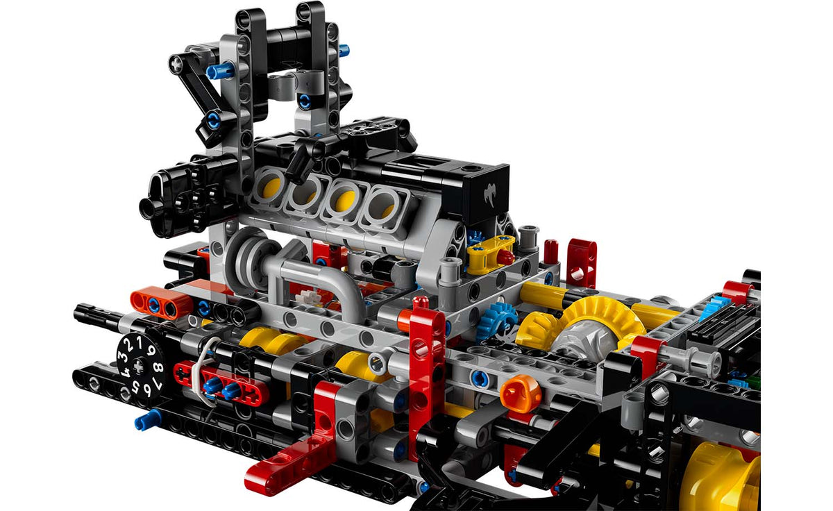 LEGO Technic Koenigsegg Sadair's Spear Megacar Set 42232