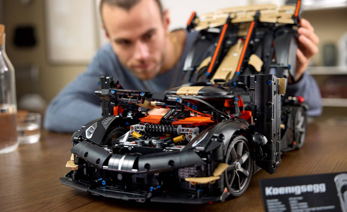 LEGO Technic Koenigsegg Sadair's Spear Megacar Set 42232